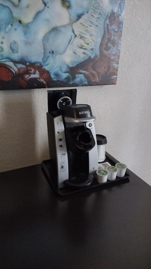ホリデイ イン エクスプレス フレデリックスバーグ サウスポイント エクステリア 写真